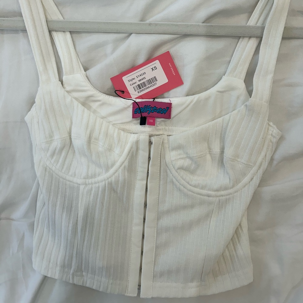 EDIKTED white crop top